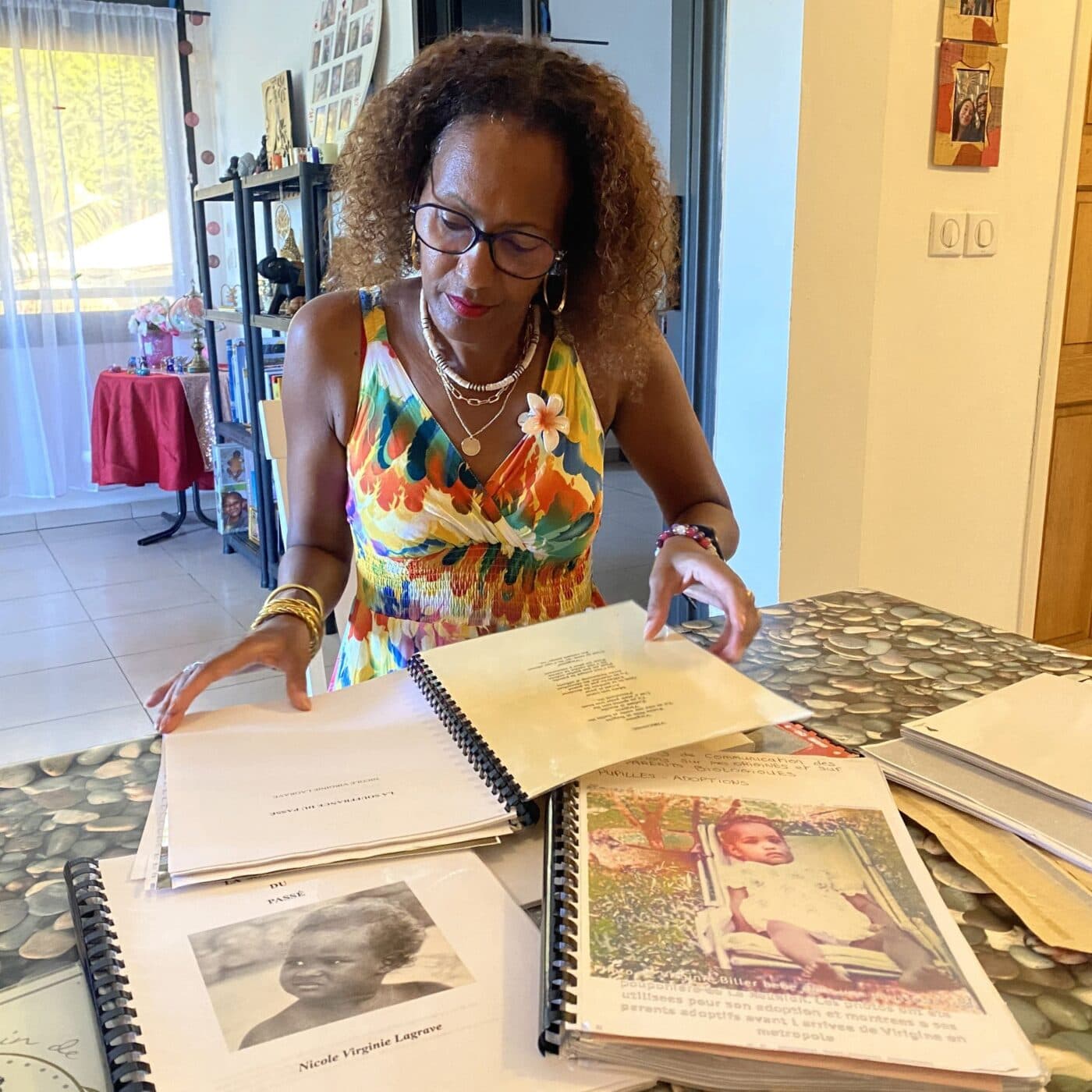 Ile de la Réunion : vers une reconnaissance pour les 'enfants de la Creuse' - Transversales - reportages et documentaires cover