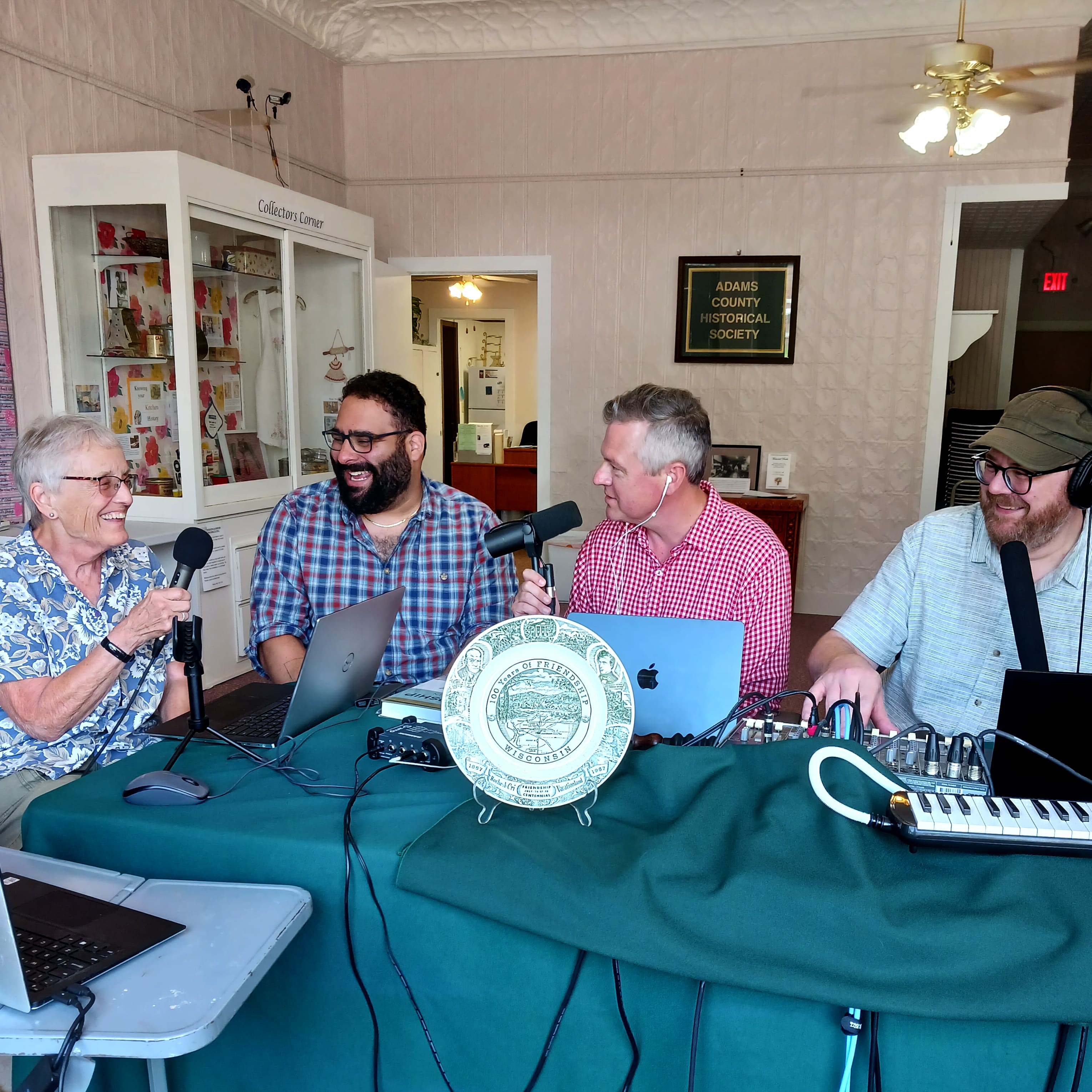 #4515 TBTL On The Record! - TBTL: Too Beautiful To Live cover